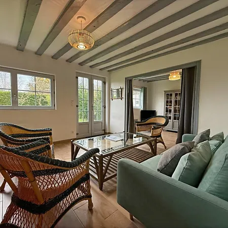Le Domaine De L'ormurion Hébergement de vacances *