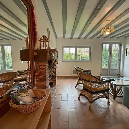 Holiday home Le Domaine De L'ormurion Sourdun